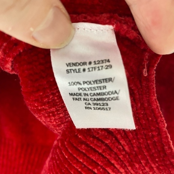 RED Chenille Sweater by Northern Reflections, Women’s Size Medium - Picture 4 of 9